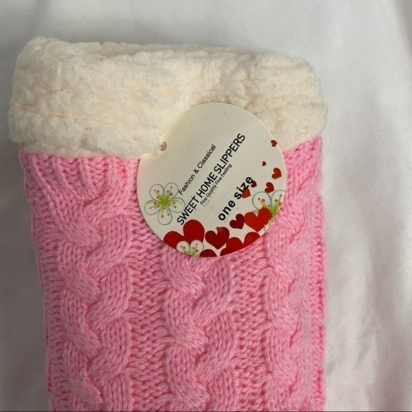 Nwt Fashion & Classical Sweet Home Slippers - Picture 2 of 3